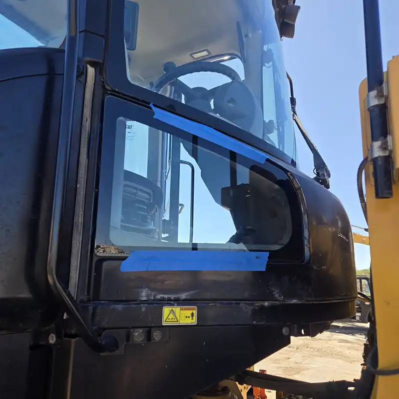 Heavy Machinery Glass Repair Houston image